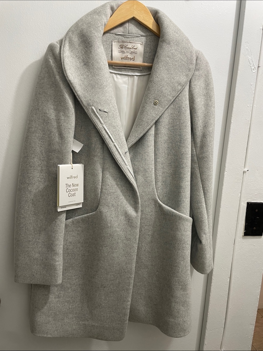 Women’s Wilfred Light Gray Cocoon Coat with Shawl Collar. Made in Italy